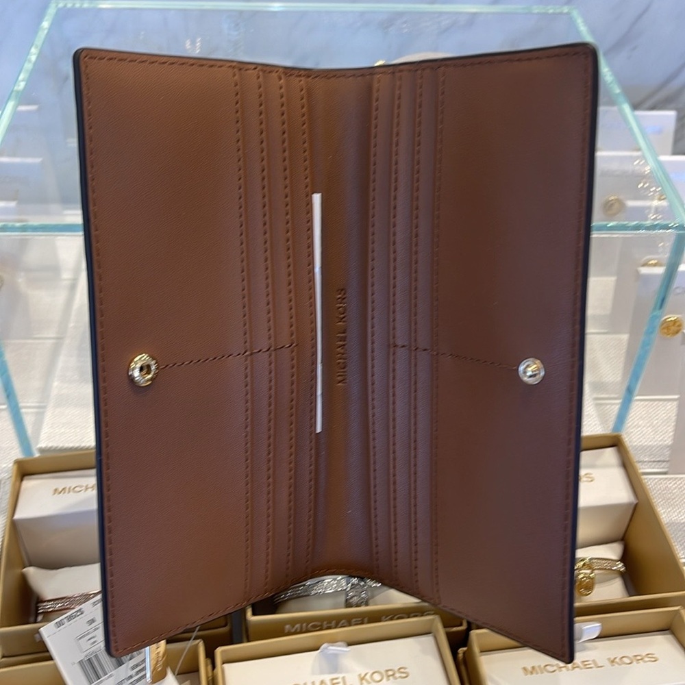Michael Kors Reed Lg Bifold Pebbled Leather Snap Wallet Card Case 
Luggage 
NWT - Picture 7 of 16